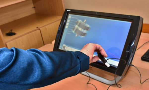 Kraj vybavil bydžovské gymnázium novým softwarem pro digitální vzdělávání