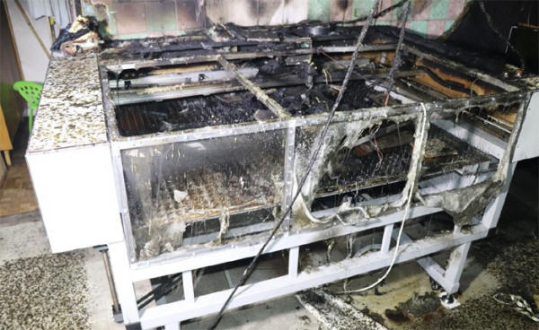 Hořela garáž rodinného domu v Opočně, škoda je asi 800 tisíc korun