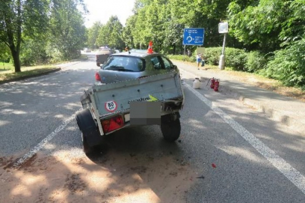 Chvilka nepozornosti stála za hromadnou dopravní nehodou na Rychnovsku