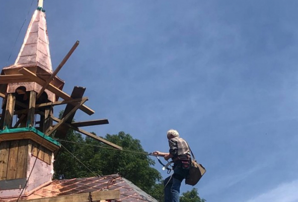 Anděl Páně i letos zachraňuje kostely, pokračuje na Rychnovsku