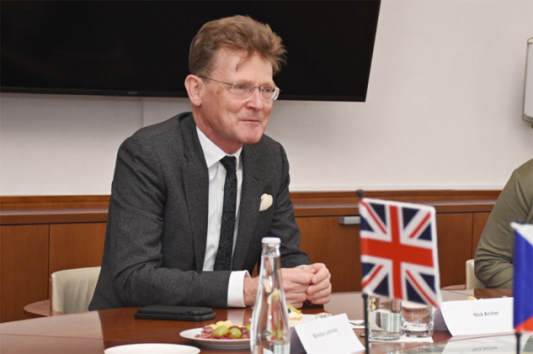 Královéhradecký kraj navštívil velvyslanec Spojeného království