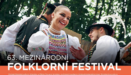 Folklorní festival v Červeném Kostelci přivítá 16 souborů